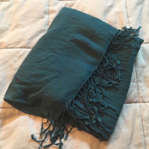 GUC Turquoise pashmina - Picture 2 of 5